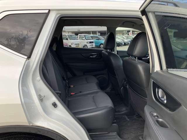 エクストレイル ２．０　２０Ｘｉ　２列車　４ＷＤ（17枚目）