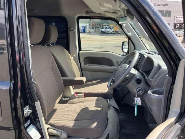 ＮＶ１００クリッパーバン ６６０　ＧＸ　ハイルーフ　４ＷＤ（12枚目）