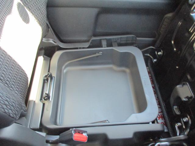 ハスラー ＨＹＢＲＩＤ　Ｘ　３型　４ＷＤ　全方位カメラ　ナビ　スズキコネクト通信機　バックカメラ　オートライト　Ｂｌｕｅｔｏｏｔｈ　純正ナビ　プッシュスタート　シートヒーター　オートエアコン　スズキセーフティーサポート　４ＷＤ　衝突被害軽減システム（20枚目）