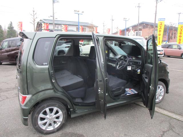 ワゴンＲ ＨＹＢＲＩＤ　ＦＺ　２型　４ＷＤ　オーディオレス　オートライト　プッシュスタート　シートヒーター　オートエアコン　スズキセーフティーサポート　４ＷＤ　衝突被害軽減システム　アイドリングストップ　横滑り防止機能（28枚目）