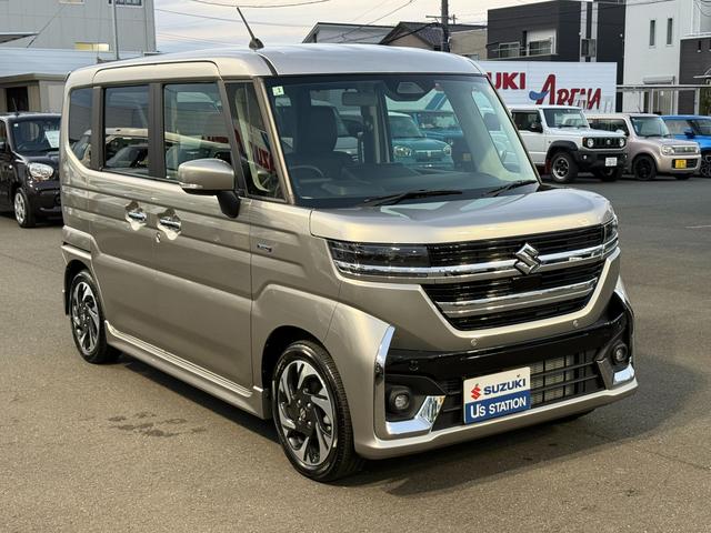 スペーシアカスタム カスタム　ＨＹＢＲＩＤ　ＸＳターボ　オーディオレス　プッシュスタート　オートライト　スライドドア　シートヒーター　オートエアコン　スズキセーフティーサポート　衝突被害軽減システム　衝突安全ボディ　盗難防止システム（4枚目）