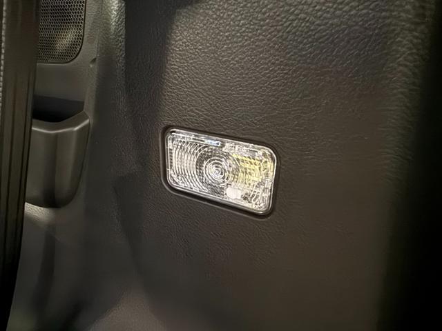 スペーシアカスタム カスタム　ＨＹＢＲＩＤ　ＸＳターボ　オーディオレス　プッシュスタート　オートライト　スライドドア　シートヒーター　オートエアコン　スズキセーフティーサポート　衝突被害軽減システム　衝突安全ボディ　盗難防止システム（67枚目）