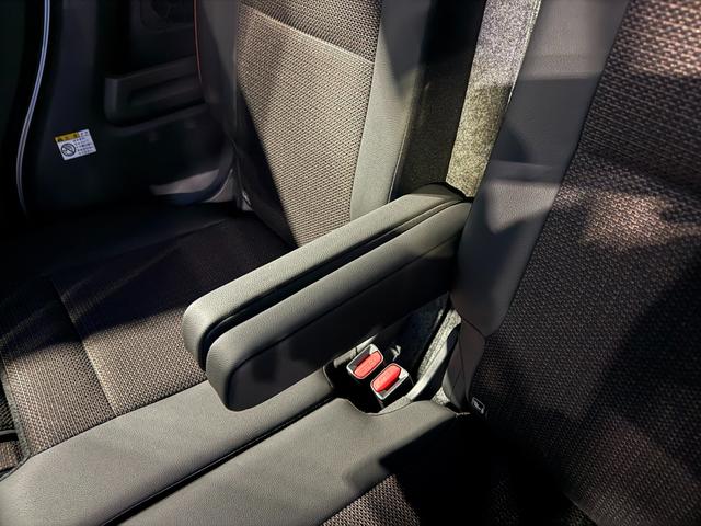 スペーシアカスタム カスタム　ＨＹＢＲＩＤ　ＸＳターボ　オーディオレス　プッシュスタート　オートライト　スライドドア　シートヒーター　オートエアコン　スズキセーフティーサポート　衝突被害軽減システム　衝突安全ボディ　盗難防止システム（70枚目）