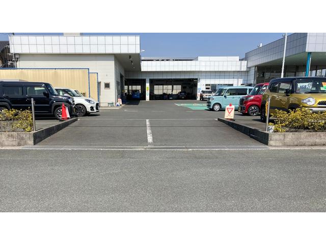 フロンクス 1型 衝突軽減ブレーキ付 全方位カメラ付きナビゲーション オートライト 純正ナビ バックカメラ Bluetooth プッシュスタート シートヒーター オートエアコン スズキセーフティーサポート 衝突被害軽減システム アイドリングストップ 衝突安全ボディ(40枚目)