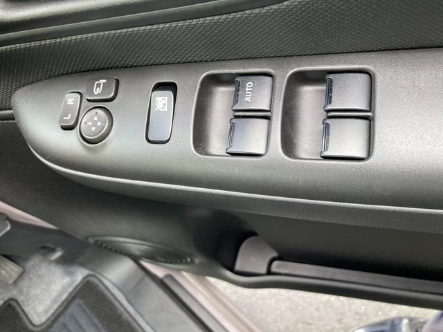 ワゴンＲスマイル ＨＹＢＲＩＤ　Ｓ　３型　衝突軽減ブレーキ　オーディオレス　プッシュスタート　スライドドア　オートライト　オートエアコン　シートヒーター　スズキセーフティーサポート　衝突被害軽減システム　アイドリングストップ　衝突安全ボディ　盗難防止システム（14枚目）