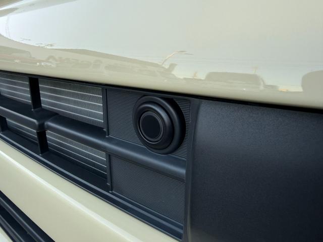 スペーシア ＨＹＢＲＩＤ　Ｘ　衝突軽減ブレーキ　全方位カメラ付き純正ナビ　純正ナビ　オートライト　バックカメラ　Ｂｌｕｅｔｏｏｔｈ　プッシュスタート　シートヒーター　オートエアコン　スズキセーフティーサポート　衝突被害軽減システム　アイドリングストップ　衝突安全ボディ（12枚目）