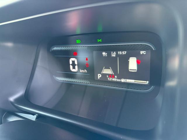 スペーシア ＨＹＢＲＩＤ　Ｘ　衝突軽減ブレーキ　全方位カメラ付き純正ナビ　純正ナビ　オートライト　バックカメラ　Ｂｌｕｅｔｏｏｔｈ　プッシュスタート　シートヒーター　オートエアコン　スズキセーフティーサポート　衝突被害軽減システム　アイドリングストップ　衝突安全ボディ（48枚目）