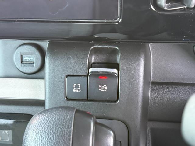 スペーシア ＨＹＢＲＩＤ　Ｘ　衝突軽減ブレーキ　全方位カメラ付き純正ナビ　純正ナビ　オートライト　バックカメラ　Ｂｌｕｅｔｏｏｔｈ　プッシュスタート　シートヒーター　オートエアコン　スズキセーフティーサポート　衝突被害軽減システム　アイドリングストップ　衝突安全ボディ（50枚目）