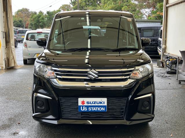 ソリオ ＨＹＢＲＩＤ　ＭＸ　衝突軽減ブレーキ　ナビゲ－ション　純正ナビ　Ｂｌｕｅｔｏｏｔｈ　オートライト　スライドドア　プッシュスタート　シートヒーター　オートエアコン　スズキセーフティーサポート　衝突被害軽減システム　横滑り防止機能　衝突安全ボディ（3枚目）