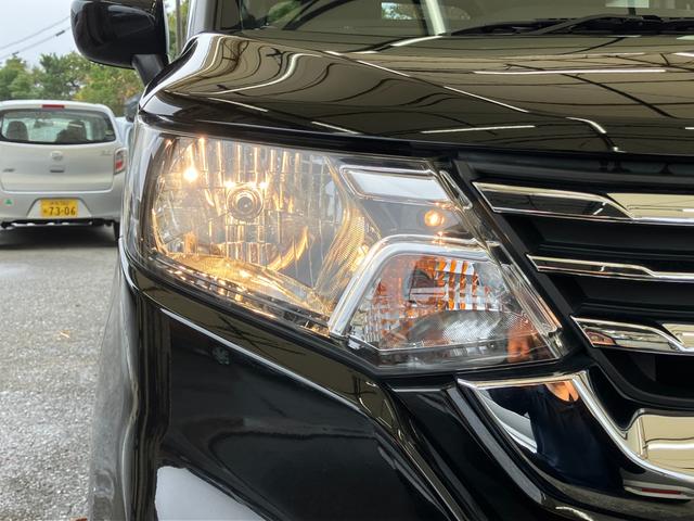 ソリオ ＨＹＢＲＩＤ　ＭＸ　衝突軽減ブレーキ　ナビゲ－ション　純正ナビ　Ｂｌｕｅｔｏｏｔｈ　オートライト　スライドドア　プッシュスタート　シートヒーター　オートエアコン　スズキセーフティーサポート　衝突被害軽減システム　横滑り防止機能　衝突安全ボディ（18枚目）