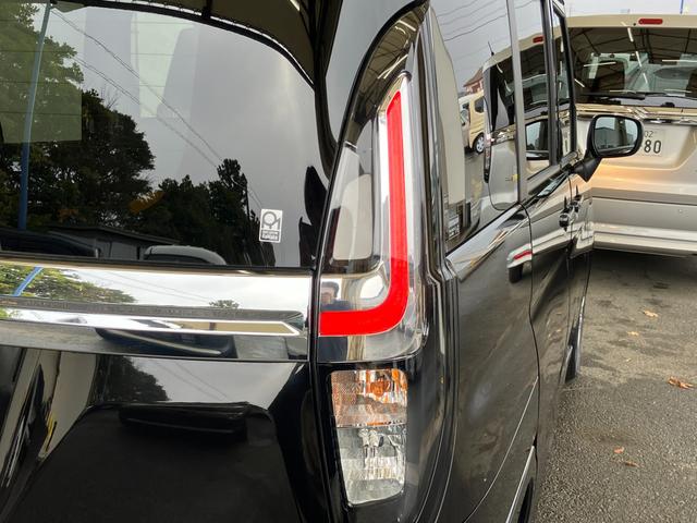 ソリオ ＨＹＢＲＩＤ　ＭＸ　衝突軽減ブレーキ　ナビゲ－ション　純正ナビ　Ｂｌｕｅｔｏｏｔｈ　オートライト　スライドドア　プッシュスタート　シートヒーター　オートエアコン　スズキセーフティーサポート　衝突被害軽減システム　横滑り防止機能　衝突安全ボディ（20枚目）