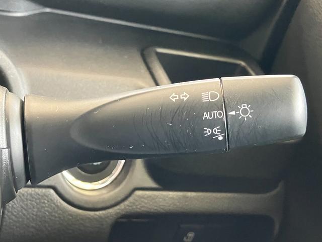 ソリオ ＨＹＢＲＩＤ　ＭＸ　衝突軽減ブレーキ　ナビゲ－ション　純正ナビ　Ｂｌｕｅｔｏｏｔｈ　オートライト　スライドドア　プッシュスタート　シートヒーター　オートエアコン　スズキセーフティーサポート　衝突被害軽減システム　横滑り防止機能　衝突安全ボディ（37枚目）