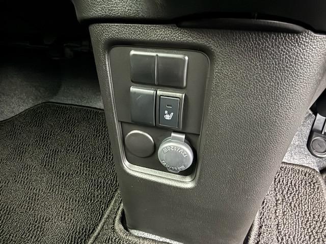 ワゴンＲ ＦＸ　４型　衝突軽減ブレーキ　ＣＤプレーヤー　プッシュスタート　シートヒーター　オートエアコン　スズキセーフティーサポート　衝突被害軽減システム　衝突安全ボディ　盗難防止システム（12枚目）