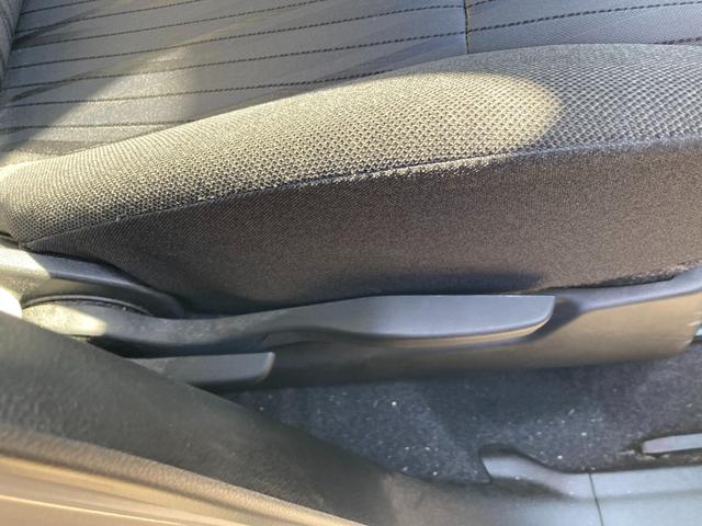 ソリオ ＨＹＢＲＩＤ　ＳＺ　２型　衝突軽減ブレーキ　ナビゲーション　純正ナビ　Ｂｌｕｅｔｏｏｔｈ　オートライト　スライドドア　プッシュスタート　オートエアコン　シートヒーター　スズキセーフティーサポート　衝突被害軽減システム　アイドリングストップ　衝突安全ボディ（12枚目）