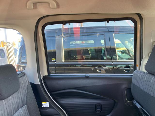 ソリオ ＨＹＢＲＩＤ　ＳＺ　２型　衝突軽減ブレーキ　ナビゲーション　純正ナビ　Ｂｌｕｅｔｏｏｔｈ　オートライト　スライドドア　プッシュスタート　オートエアコン　シートヒーター　スズキセーフティーサポート　衝突被害軽減システム　アイドリングストップ　衝突安全ボディ（19枚目）