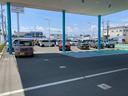 駐車場は店舗前に、障害者用を含めて12台分ございます。【国道152号線(飛龍街道)沿い】 浜松市東区有玉北町 345  【 電話 053-431-6761 】 営業時間10時〜18時30分