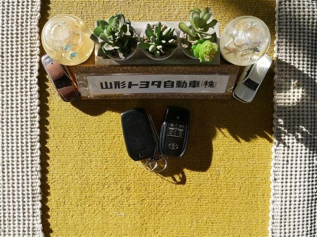 シエンタ G 4WD フルセグ メモリーナビ DVD再生 バックカメラ 衝突被害軽減システム ETC 両側電動スライド LEDヘッドランプ ウオークスルー 乗車定員6人 3列シート ワンオーナー(30枚目)