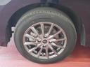 アルミホイール付!鉄ホイールと違って軽いので燃費にも影響してきます。ガソリンの高騰に少しは貢献します!足元がきまります。