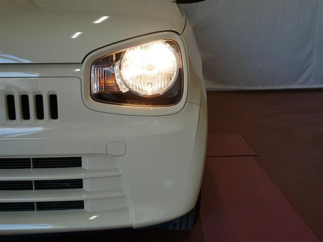 ハロゲンヘッドライトです。デザイン性がよくとても明るいので、夜間の走行や悪天候でも安心です。