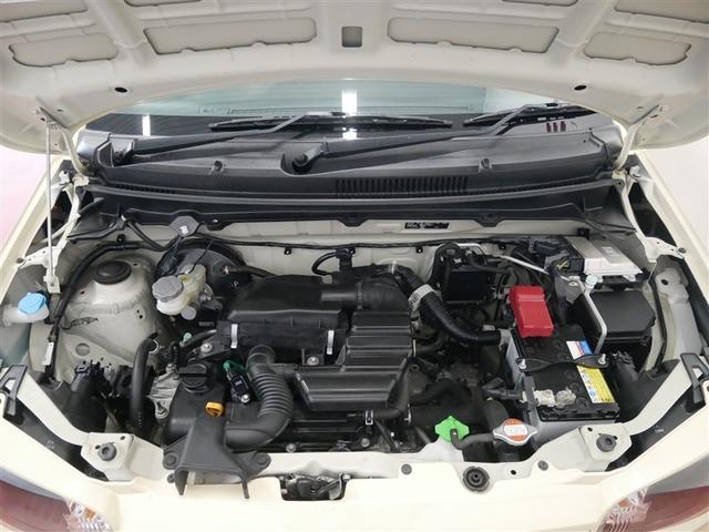 普段はあまり見ないエンジンルーム内も綺麗に仕上げています。見えないところも清潔に保ちたいですよね。