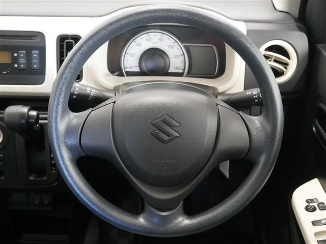 ドライバーに寄り添う快適な操作フィールをもたらすステアリングです。