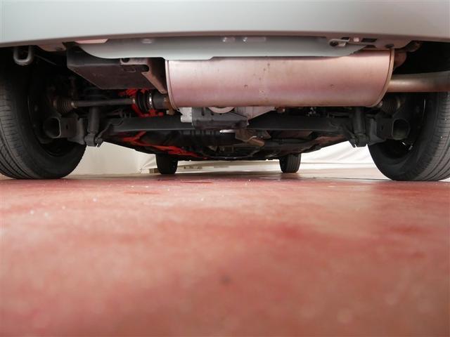 シエンタ ハイブリッドＺ　４ＷＤ　フルセグ　メモリーナビ　ミュージックプレイヤー接続可　バックカメラ　衝突被害軽減システム　ＥＴＣ　両側電動スライド　ＬＥＤヘッドランプ　ウオークスルー　ワンオーナー（13枚目）