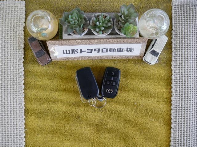 シエンタ ハイブリッドＺ　４ＷＤ　フルセグ　メモリーナビ　ミュージックプレイヤー接続可　バックカメラ　衝突被害軽減システム　ＥＴＣ　両側電動スライド　ＬＥＤヘッドランプ　ウオークスルー　ワンオーナー（36枚目）