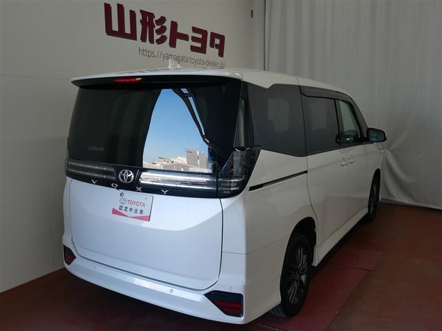 ヴォクシー S-G 4WD フルセグ メモリーナビ DVD再生 ミュージックプレイヤー接続可 後席モニター バックカメラ 衝突被害軽減システム ETC 両側電動スライド LEDヘッドランプ ウオークスルー 乗車定員8人(4枚目)