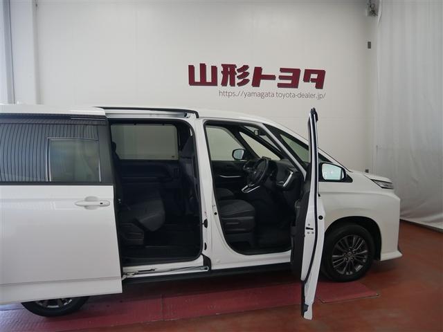 ヴォクシー S-G 4WD フルセグ メモリーナビ DVD再生 ミュージックプレイヤー接続可 後席モニター バックカメラ 衝突被害軽減システム ETC 両側電動スライド LEDヘッドランプ ウオークスルー 乗車定員8人(5枚目)