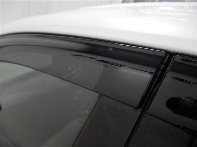 カローラツーリング ハイブリッド　ダブルバイビー　フルセグ　メモリーナビ　ミュージックプレイヤー接続可　バックカメラ　衝突被害軽減システム　ＥＴＣ　ＬＥＤヘッドランプ　ワンオーナー（11枚目）