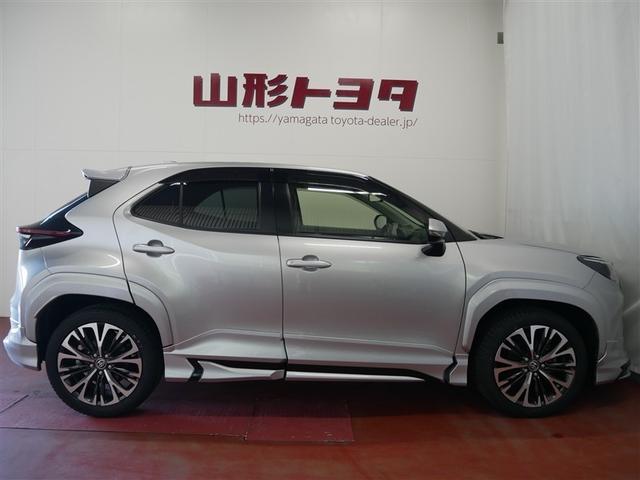 ヤリスクロス Z 4WD フルセグ ミュージックプレイヤー接続可 バックカメラ 衝突被害軽減システム LEDヘッドランプ ワンオーナー フルエアロ(3枚目)