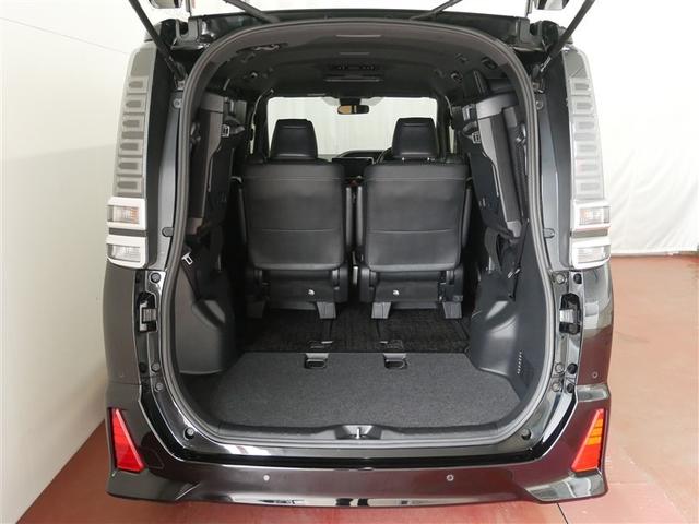 ヴォクシー ZS 煌III フルセグ メモリーナビ DVD再生 後席モニター バックカメラ 衝突被害軽減システム ETC 両側電動スライド LEDヘッドランプ ウオークスルー 乗車定員7人 3列シート ワンオーナー(10枚目)