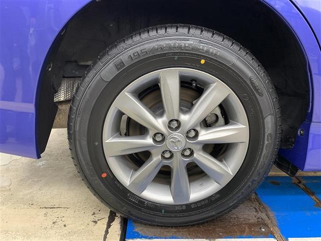 1.8S 4WD フルセグ HDDナビ DVD再生 ミュージックプレイヤー接続可 バックカメラ ETC HIDヘッドライト 乗車定員7人 3列シート(17枚目)