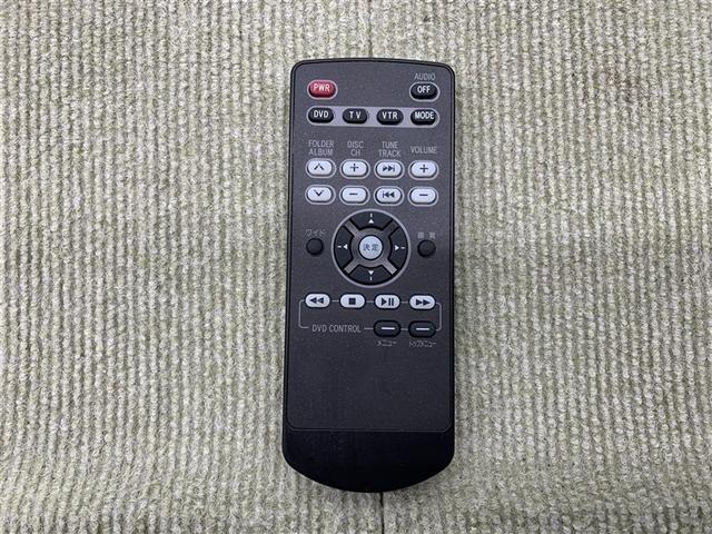 ヴェルファイア ２．５Ｚ　Ａエディション　ゴールデンアイズ　４ＷＤ　フルセグ　メモリーナビ　ＤＶＤ再生　後席モニター　バックカメラ　衝突被害軽減システム　ＥＴＣ　両側電動スライド　ＬＥＤヘッドランプ　乗車定員７人　３列シート　ワンオーナー　アイドリングストップ（18枚目）