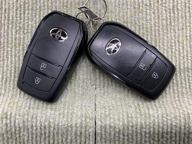 ヤリスクロス Ｚ　４ＷＤ　メモリーナビ　ＤＶＤ再生　ミュージックプレイヤー接続可　バックカメラ　衝突被害軽減システム　ＥＴＣ　ドラレコ　ＬＥＤヘッドランプ　記録簿（15枚目）