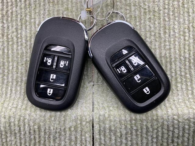 Ｎ－ＢＯＸカスタム ターボコーディネートスタイル　４ＷＤ　フルセグ　メモリーナビ　ミュージックプレイヤー接続可　バックカメラ　衝突被害軽減システム　ＥＴＣ　ドラレコ　両側電動スライド　ＬＥＤヘッドランプ　アイドリングストップ（16枚目）