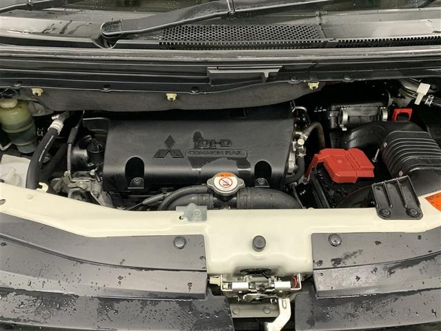 デリカD:5 D パワーパッケージ 4WD フルセグ メモリーナビ DVD再生 バックカメラ ETC 両側電動スライド HIDヘッドライト 乗車定員8人 3列シート ディーゼル(14枚目)