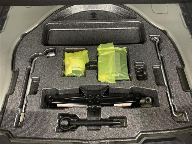 カローラ ハイブリッド　ダブルバイビー　メモリーナビ　ミュージックプレイヤー接続可　バックカメラ　衝突被害軽減システム　ＥＴＣ　ドラレコ　ＬＥＤヘッドランプ　ワンオーナー（11枚目）