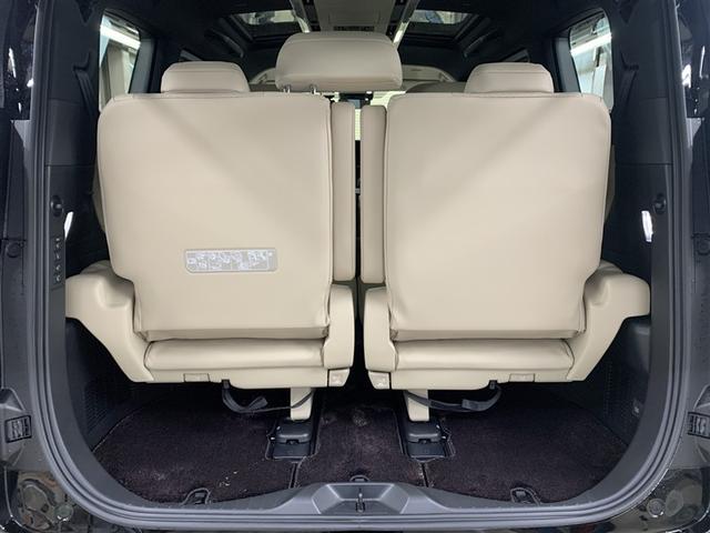 アルファードハイブリッド エグゼクティブラウンジ 革シート サンルーフ 4WD フルセグ メモリーナビ ミュージックプレイヤー接続可 後席モニター バックカメラ 衝突被害軽減システム ETC ドラレコ 両側電動スライド LEDヘッドランプ 3列シート(11枚目)