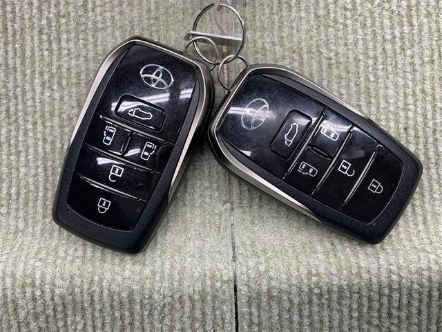 アルファードハイブリッド エグゼクティブラウンジ 革シート サンルーフ 4WD フルセグ メモリーナビ ミュージックプレイヤー接続可 後席モニター バックカメラ 衝突被害軽減システム ETC ドラレコ 両側電動スライド LEDヘッドランプ 3列シート(16枚目)