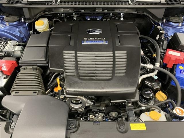 エンジンルームもピカピカ洗浄済み。