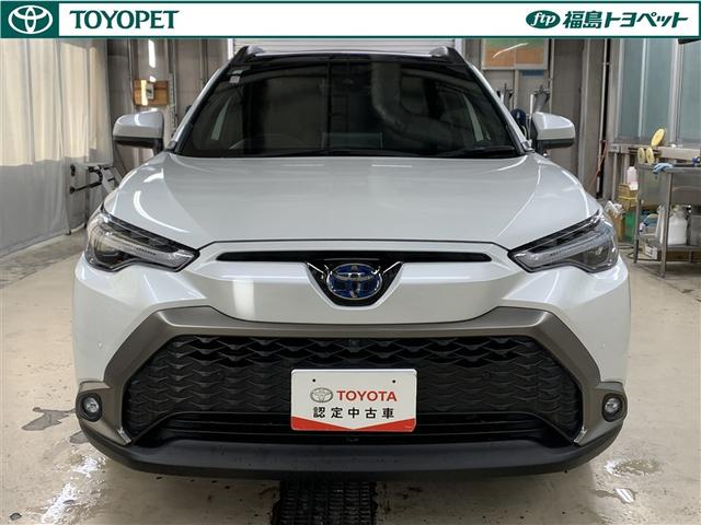 カローラクロス ハイブリッド　Ｚ　サンルーフ　フルセグ　メモリーナビ　バックカメラ　衝突被害軽減システム　ＥＴＣ　ＬＥＤヘッドランプ　ワンオーナー（2枚目）