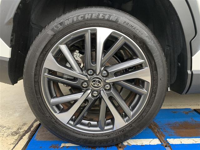 カローラクロス ハイブリッド　Ｚ　サンルーフ　フルセグ　メモリーナビ　バックカメラ　衝突被害軽減システム　ＥＴＣ　ＬＥＤヘッドランプ　ワンオーナー（12枚目）