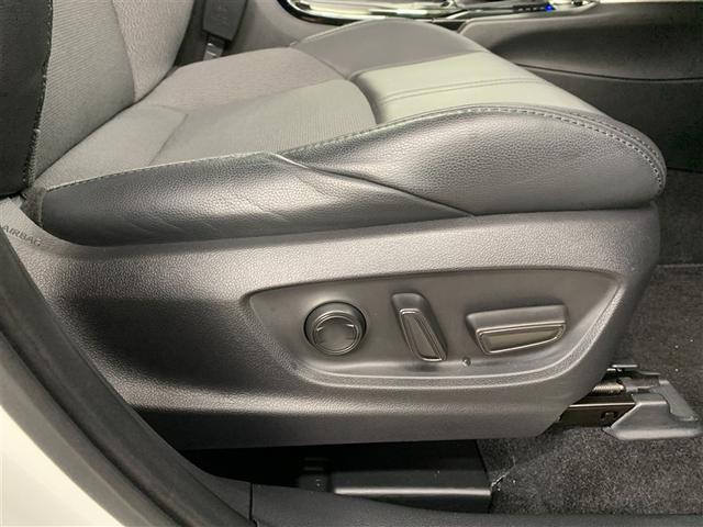 カローラクロス ハイブリッド　Ｚ　サンルーフ　フルセグ　メモリーナビ　バックカメラ　衝突被害軽減システム　ＥＴＣ　ＬＥＤヘッドランプ　ワンオーナー（33枚目）