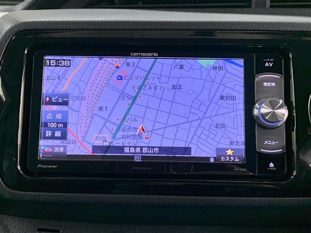 ヴィッツ １．３Ｆ　スマートスタイル　フルセグ　メモリーナビ　ＤＶＤ再生　バックカメラ　ＥＴＣ　ワンオーナー　アイドリングストップ（6枚目）