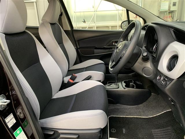 ヴィッツ １．３Ｆ　スマートスタイル　フルセグ　メモリーナビ　ＤＶＤ再生　バックカメラ　ＥＴＣ　ワンオーナー　アイドリングストップ（8枚目）