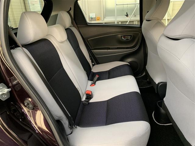 ヴィッツ １．３Ｆ　スマートスタイル　フルセグ　メモリーナビ　ＤＶＤ再生　バックカメラ　ＥＴＣ　ワンオーナー　アイドリングストップ（9枚目）