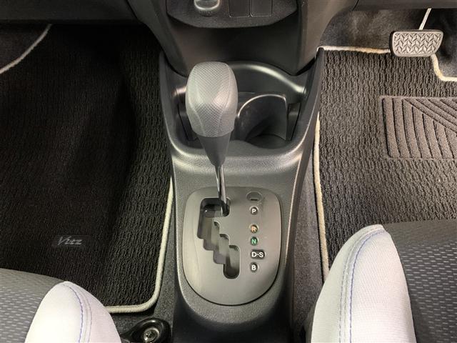 ヴィッツ １．３Ｆ　スマートスタイル　フルセグ　メモリーナビ　ＤＶＤ再生　バックカメラ　ＥＴＣ　ワンオーナー　アイドリングストップ（27枚目）