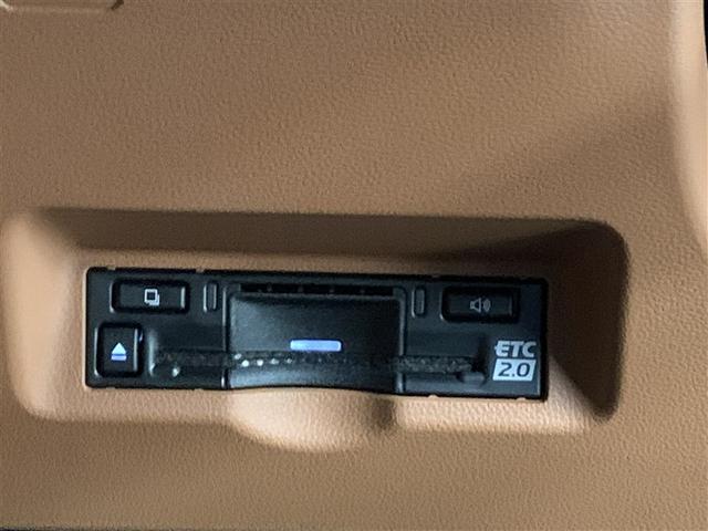 ヴェルファイアハイブリッド Ｚ　プレミア　革シート　サンルーフ　フルセグ　メモリーナビ　ミュージックプレイヤー接続可　後席モニター　バックカメラ　衝突被害軽減システム　ＥＴＣ　ドラレコ　両側電動スライド　ＬＥＤヘッドランプ　乗車定員７人（21枚目）