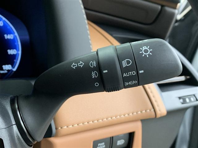 ヴェルファイアハイブリッド Ｚ　プレミア　革シート　サンルーフ　フルセグ　メモリーナビ　ミュージックプレイヤー接続可　後席モニター　バックカメラ　衝突被害軽減システム　ＥＴＣ　ドラレコ　両側電動スライド　ＬＥＤヘッドランプ　乗車定員７人（32枚目）